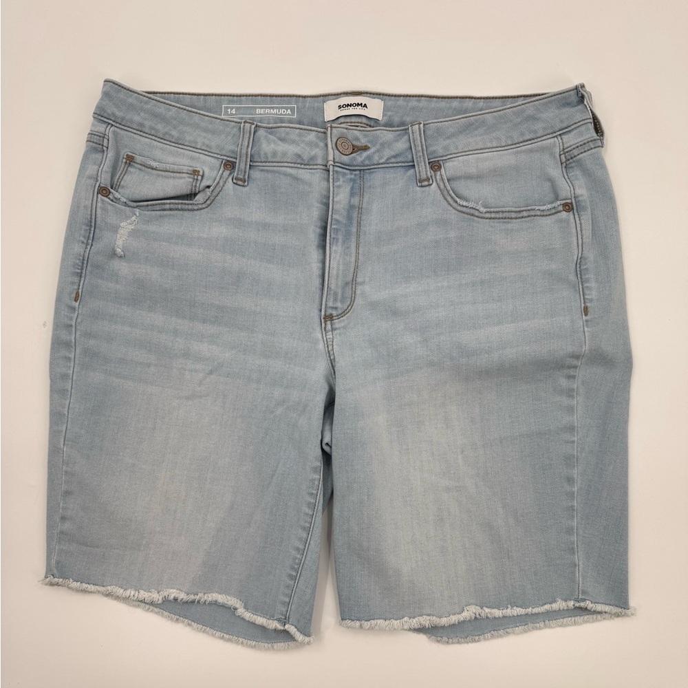 Sonoma Light Wash Bermuda Jean Shorts Size 14